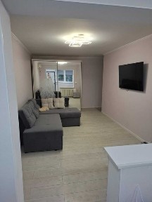 Ексклюзивна з додатковим виходом 2-х кімн. кв. в оренду від власника