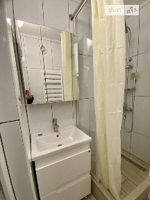 вулиця Коновальця Євгена, район Коновальця Чорновола, Івано-Франківськ, вул. Коновальця Євгена 121 • ID 33668790