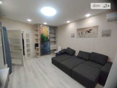 вулиця Палія Семена, мікрорайон Містечко Котовського, район Пересипський, Одеса, вул. Палія Семена 21 • ID 33665979