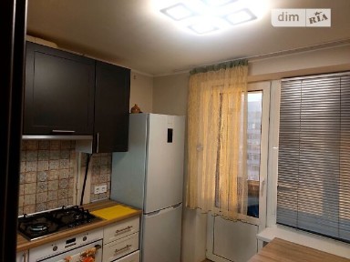 Солом'янська вулиця, мікрорайон Солом'янка, район Солом'янський, Київ, метро Олімпійська, вул. Солом'янська 41 корпус 2 • ID 33662960