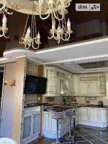 Львівська вулиця, мікрорайон Святошин, район Святошинський, Київ, метро Житомирська, вул. Львівська 22 • ID 33657024