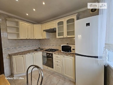 Довготривала оренда 2к квартири на бул. Жасминовий 2 • ID 33634630