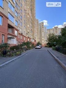 Микільсько-Слобідська вулиця, мікрорайон Лівобережний Масив, район Дніпровський, Київ, метро Лівобережна, вул. Микільсько-Слобідська 4В • ID 33609626