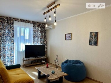 Панаса Мирного вулиця, мікрорайон Печерськ, район Печерський, Київ, метро Печерська, вул. Панаса Мирного 11 • ID 33582355