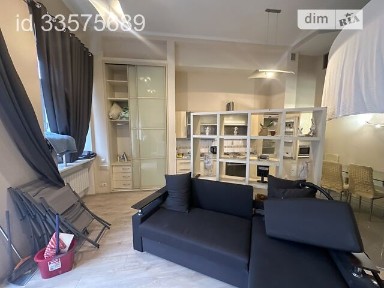 Шота Руставелі вулиця, мікрорайон Черепанова гора, район Печерський, Київ, метро Майдан Незалежності, вул. Шота Руставелі 1 • ID 33575689