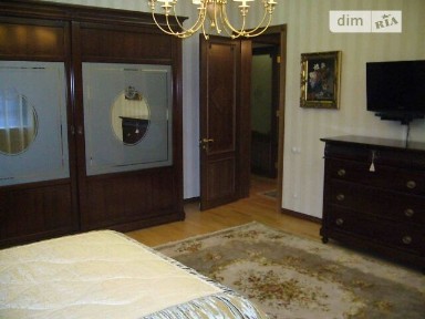 Довготривала оренда 3к квартири на вул. Ярослава Мудрого 22 • ID 33560988