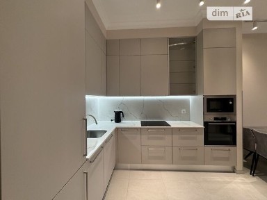 вулиця Михайла Бойчука, мікрорайон Звіринець, район Печерський, Київ, метро Звіринецька (Дружби народів), вул. Михайла Бойчука 19А • ID 33560427