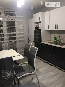 Довготривала оренда 3к квартири на вул. Сахарова Андрія Академіка 10 • ID 33540441