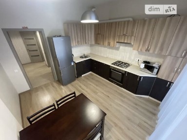 Дегтярна вулиця, мікрорайон Поділ, район Подільський, Київ, метро Контрактова площа, вул. Дегтярна 7 • ID 33536998