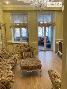 Тараса Шевченка бульвар, мікрорайон Центр, район Шевченківський, Київ, метро Вокзальна, бул. Тараса Шевченка 48А • ID 33466458