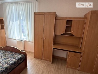 Довготривала оренда 3к квартири на вул. Академіка Ющенка 8 • ID 33435597