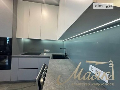 проспект Берестейський, мікрорайон Шулявка, район Солом'янський, Київ, метро Політехнічний інститут, просп. Берестейський 26 • ID 33427358