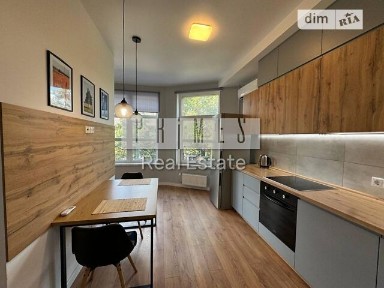 вулиця Михайла Бойчука, мікрорайон Звіринець, район Печерський, Київ, метро Звіринецька (Дружби народів), вул. Михайла Бойчука 19А • ID 33389864