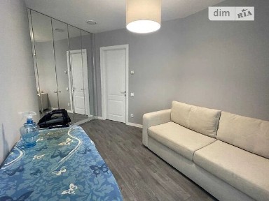 Довготривала оренда 2к квартири на вул. Набережна Перемоги 7 • ID 33379100