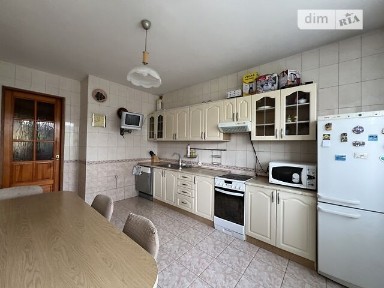 Довготривала оренда 3к квартири на вул. Сім'ї Прахових 27 • ID 33363659