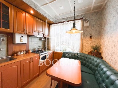 Трикімнатна в цегляному будинку, 60м2