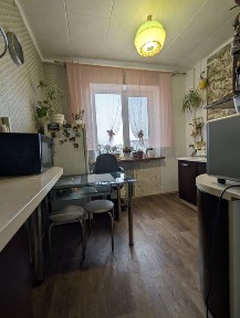 3 Кімнатна квартира 9 -й мкр