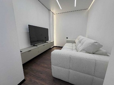 Функціональна квартира в центрі міста з ремонтом, меблями та технікою