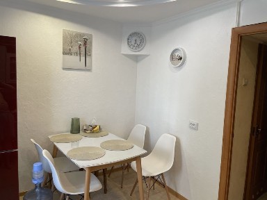 Продаж 3 кімнатну квартиру.