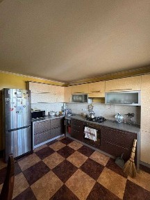 Продам 2 кімнатну квартиру в тихому районі Грушевського