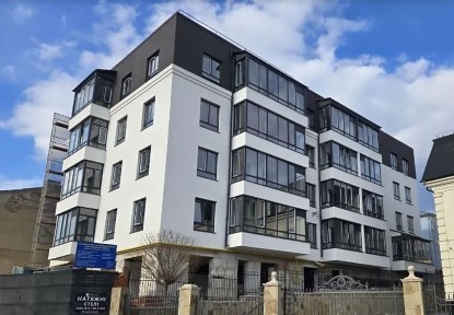 Продаж 2к квартири 66 кв. м на вул. Глиняна