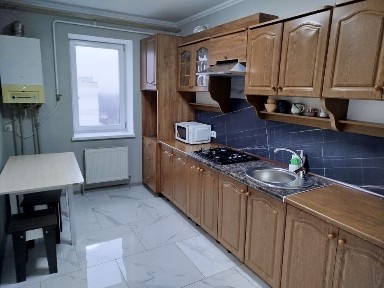 Оренда 3х кімнатної квартири. Автономне опалення. р-н ДОСи