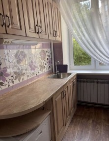 Реальная 2-ка Центр, Университет, Мироносицкая 99