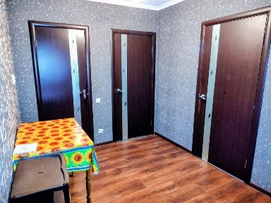 Продається житло в гуртожитку, переплановане у двокімнатну квартиру