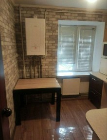 Продам 2 кімнатну квартиру в центрі міста