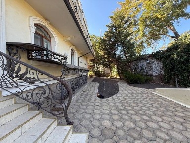 Шикарный дом, вид моря, престижная локация парк Шевченко