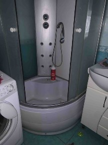 Здам 2 ну. кв. в гарному районі з а/о.