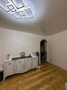 Продаж 3-х кім по Шевченка район ринку