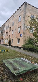 Продаж 2кім. квартири + гараж вул. Угорська