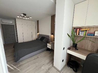 Здається 2кімн. +кухня студія в новобудові біля Макдональсу