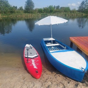 Сдам будинок біля річки, з чаном та лодками