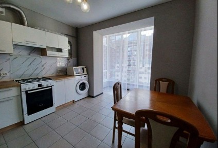 Продається 1км в центральній частині!