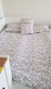 Квартира-студія з балконом, центр.