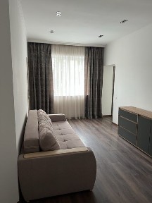 Здається 3 кімнатна квартра