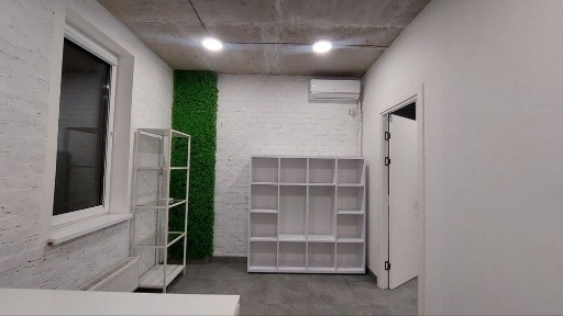 Бровари, вулиця Василя Симоненка 30а