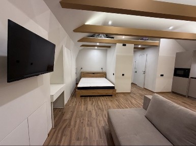 Продаж квартири з ремонтом та меблями в Ірпені, по вул. Сингаївського