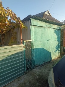 Продам будинок район 3 школи.