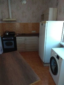 Здам частину будинку, в р-н Алмазний. За все 8000 грн. Власник.