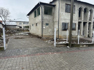 Будинок або дві квартири. Снятин, Вишенського