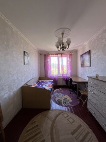 Продається трикімнатна квартира в Підгоряно
