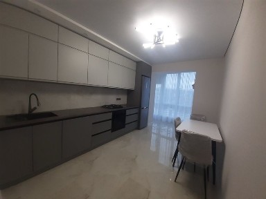 1- но кімнатна в центрі міста в новому будинку