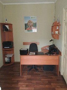 Продам половину будинку, р-н Центр