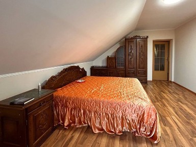 Оренда 4к будинок. Передмістя.