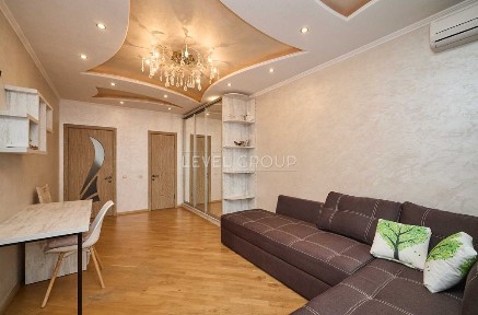 Велика 3-кімнатна квартира в ЖК Зелений Мис /Академмістечко