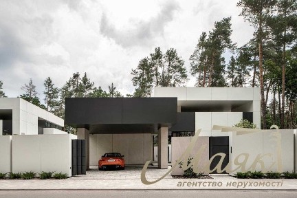 БЕЗ%Продажа 1 этажного дома 305м2, в Плютах