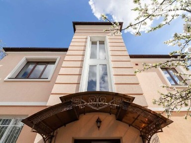 Довгострокова оренда будинку від посередника з верандою на вул. Херсонська 15 • ID 33715497